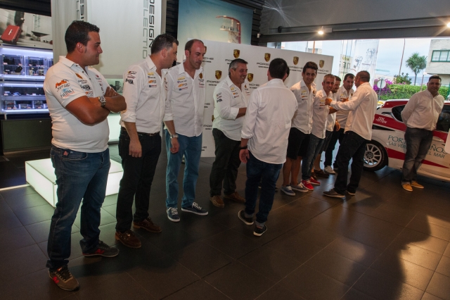 019 presentacin porsche 2010 ares racing 030